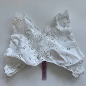 Savage Fenty Lace Bralette White Medium Scalloped Edge Festival Coquette Dainty thumbnail 1
