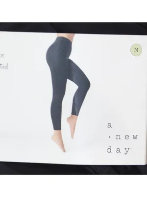 NWT A New Day Womens High Waisted Everyday Active 7/8 Leggings 87349441 Black M thumbnail 4