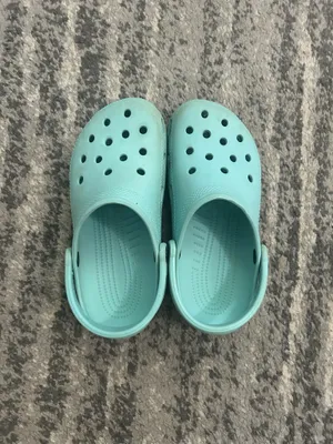 Blue Crocs thumbnail 3