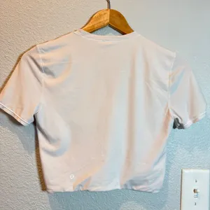 Lululemon Wundermost Ultra-Soft Nulu‎ Crewneck Cropped T-Shirt thumbnail 5