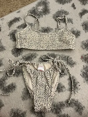Swimsuit thumbnail 1