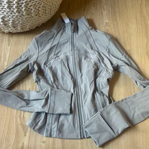lululemon athletica Women's Light Gray Utility Jacket thumbnail 1