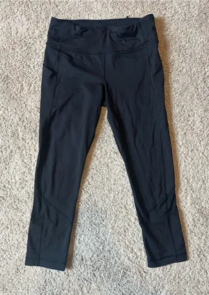 Lululemon Black Athletic Crop Leggings thumbnail 1