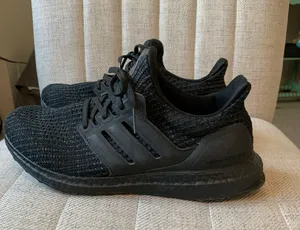 Adidas All Black Ultraboost thumbnail 1