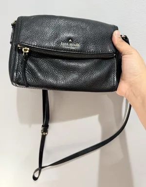 Kate Spade New York Black Pebbled Leather Crossbody Bag L‎ thumbnail 1