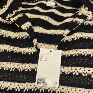 H&M new KNIT TOP WITH COLLAR‎ thumbnail 6