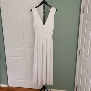 Abercrombie & Fitch Crinkle Textured Smocked Waist Maxi Dress Women's Sz Medium thumbnail 2