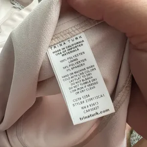 Trina‎ Turk medium blouse thumbnail 8