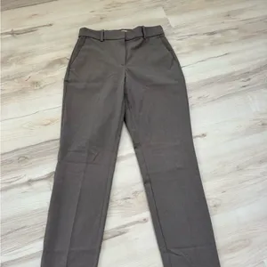 H&M Women’s Slacks thumbnail 2