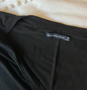 Abercrombie Black V Neck thumbnail 3