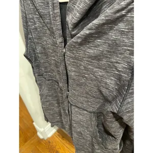 Lululemon heathered grey hoodie with front‎ pockets jacket women's 4 thumbnail 2