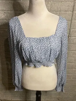 NWT Petal And Pup Tiela‎ Blue Floral Smocked Crop Top Blouse Size 6 thumbnail 1