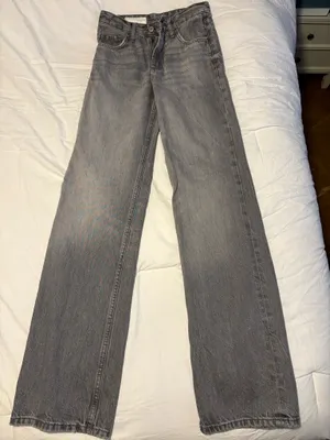 ZARA Jeans Straight High-Rise thumbnail 1
