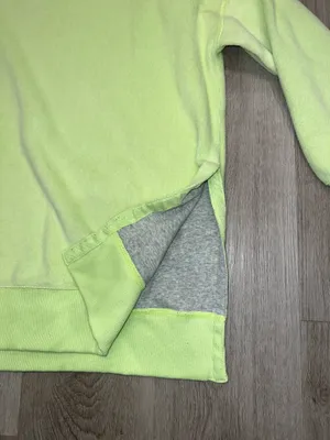 Aerie Women’s Lime Green Soft Fuzzy Sweatshirt Size XS thumbnail 4