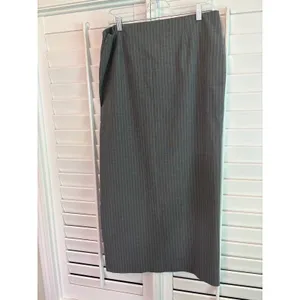 Abercrombie &‎ Fitch Gray And White Stripe Pinstripe Midi Skirt Size Medium thumbnail 2
