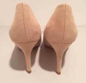 Beige Heels, Size 7 1/2 Tan thumbnail 3