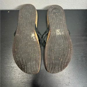 UGG Australia 7 Black‎ Leather Braided Thong Cork Flip Flops Shearling Sandals thumbnail 6
