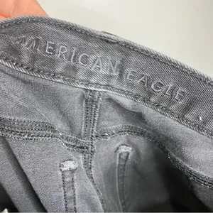 American Eagle Outfitters relaxed mom jeans‎ black distressed 6 X-long trendy thumbnail 7