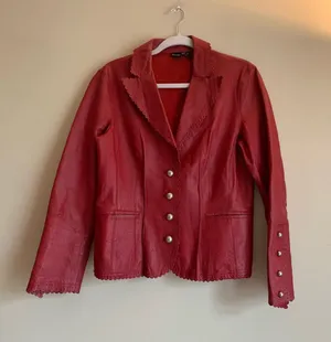 Cami NYC Red Scalloped-Trim Leather Button Jacket Women Size 12 Vintage thumbnail 1
