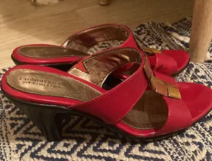 Little Red Heels thumbnail 7
