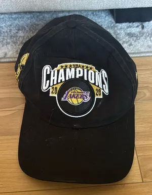 LAKERS 2020 champions hat thumbnail 1