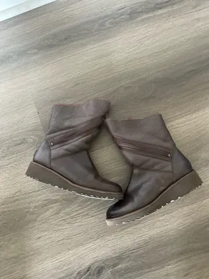 UGG Alba Leather Boots  thumbnail 5