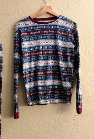 Harry Potter Patterned Long Sleeve Pajama Set - Blue & Burgundy thumbnail 1