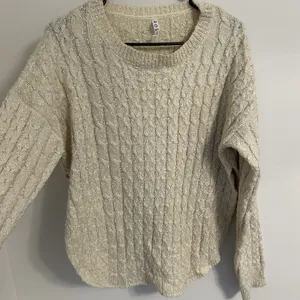 POL Women's Size Medium Sweater‎ Pullover Cable Knit Oversized Loose Fit Cream thumbnail 1