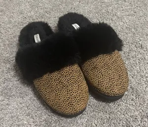 Gianni Bini Animal Print Slippers Size 7-7.5 thumbnail 1