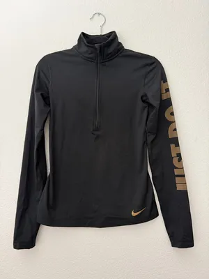 Nike Long-Sleeve Half-Zip Top thumbnail 1