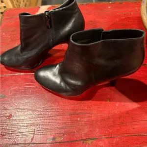Via Spiga Black Leather Ankle Booties with Side Zip thumbnail 2