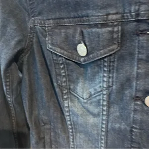 Cremieux Dark Blue Jean Jacket Shirt w/ Silver Buttons women’s size S thumbnail 3