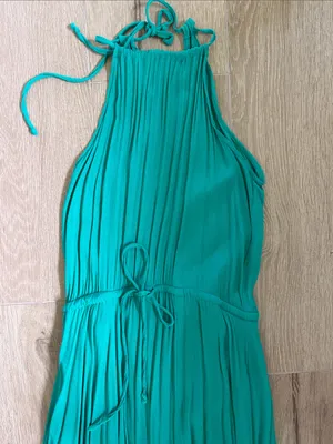 Vici Maxi Dress - Elegant Women's Evening Gown thumbnail 3