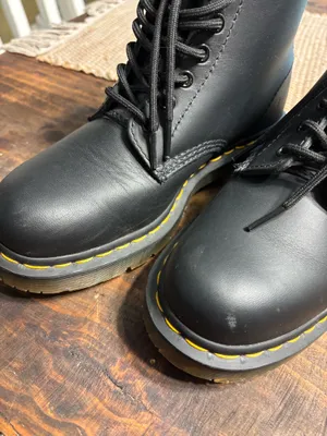 Dr. Martens thumbnail 6