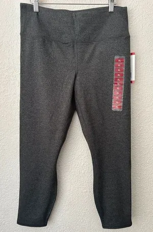 Active Life Size XL Cropped Leggings In black Heather thumbnail 1