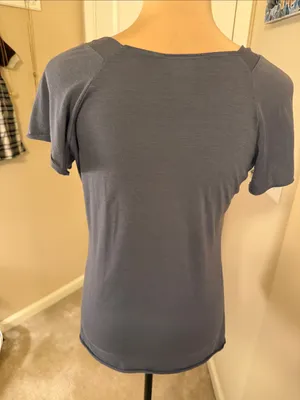 Womens Gray Short-Sleeve V-Neck Top thumbnail 4
