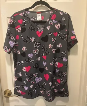 Grey Floral multi colored hearts print scrub top  thumbnail 1