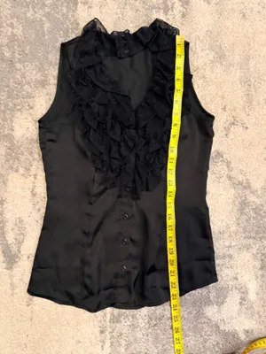 Spense Black Ruffle Satin Sleeveless Blouse thumbnail 6