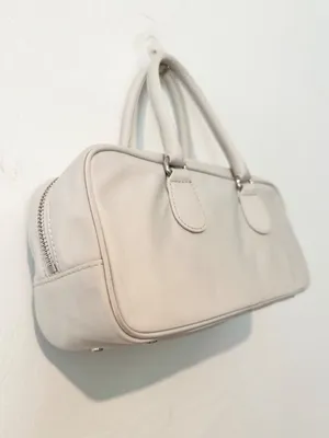 Wilfred Aritzia Lina Bag Ivory Matte Pearl Satin Bowler Zip Handbag 90s Coquette thumbnail 3