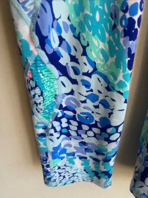 Lilly Pulitzer Luxletic Weekender Oasis Wave After Wave Cropped Leggings Sz Sm thumbnail 8