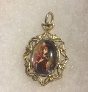 3 religious pendant / pins Gold thumbnail 3