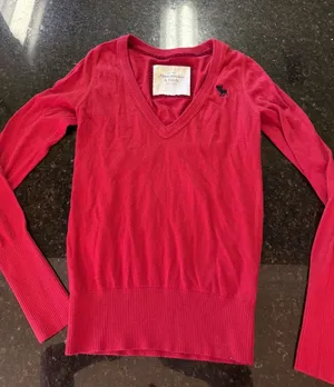 Abercrombie And‎ Fitch Womens Red Sweater Sz L V-neck Y2K Vibes Slim thumbnail 1