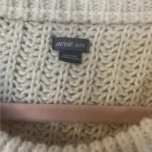 Aerie off-white knitted sweater size XL thumbnail 2