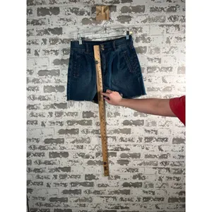 American Eagle | women mom short denim thumbnail 9