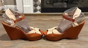 Cynthia Vincent Leather Wedge Sandals Size 9 Brown Knot Peep Toe Boho Chic thumbnail 1