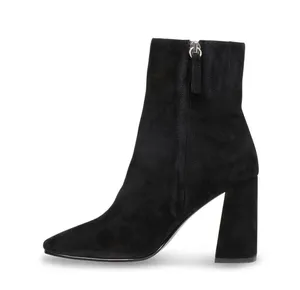 Steve Madden NEW  Embry Black Suede Heeled Booties thumbnail 2