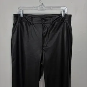 Old Navy Faux‎ Leather Wide Leg Pants Black High Waisted Going Out Edgy Size 10 thumbnail 3