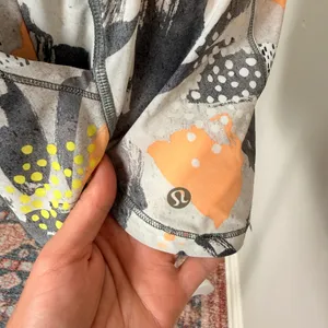 Lululemon Hotty Hot‎ Romper Abstract Orange Grey Print Adjustable Straps Size 4 thumbnail 10