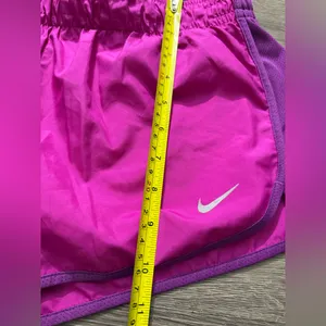 Nike Women's Magenta and Purple Athletic Shorts Size M thumbnail 7