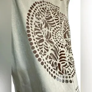 Liberty Garden beige laser cut pattern sleeveless top NWOT thumbnail 3